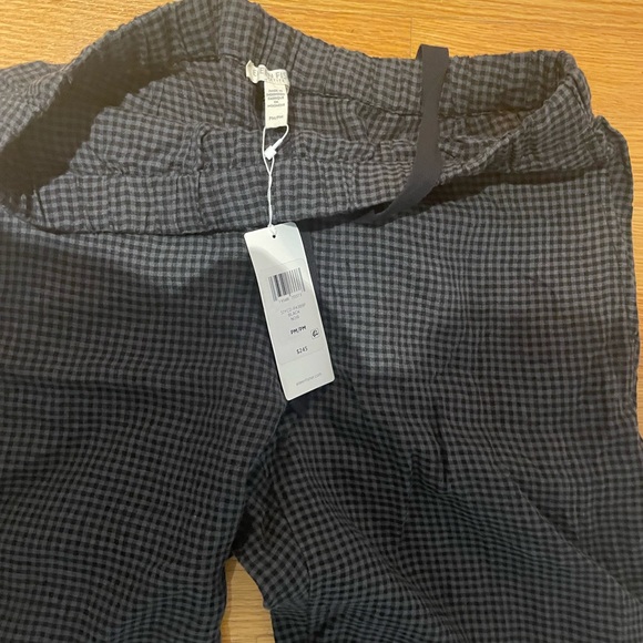 Puckered Organic Linen Tapered Pant - Picture 6 of 6